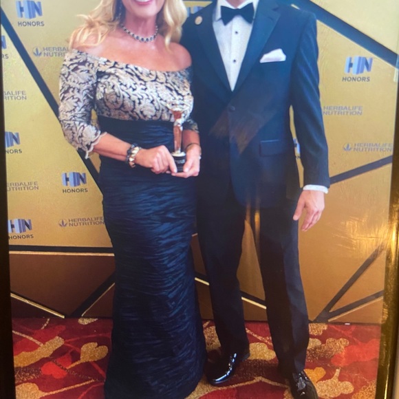 Alex Evenings Black Gold Lace Gown - Picture 9 of 11